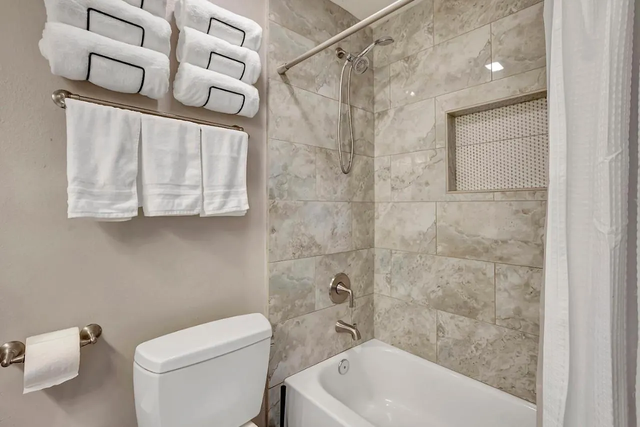 *NEW*Designer Oasis 4BDRM W/Pool/Jacuzzi/PoolTable/Mini Botanical Garden Villa Scottsdale Verenigde Staten